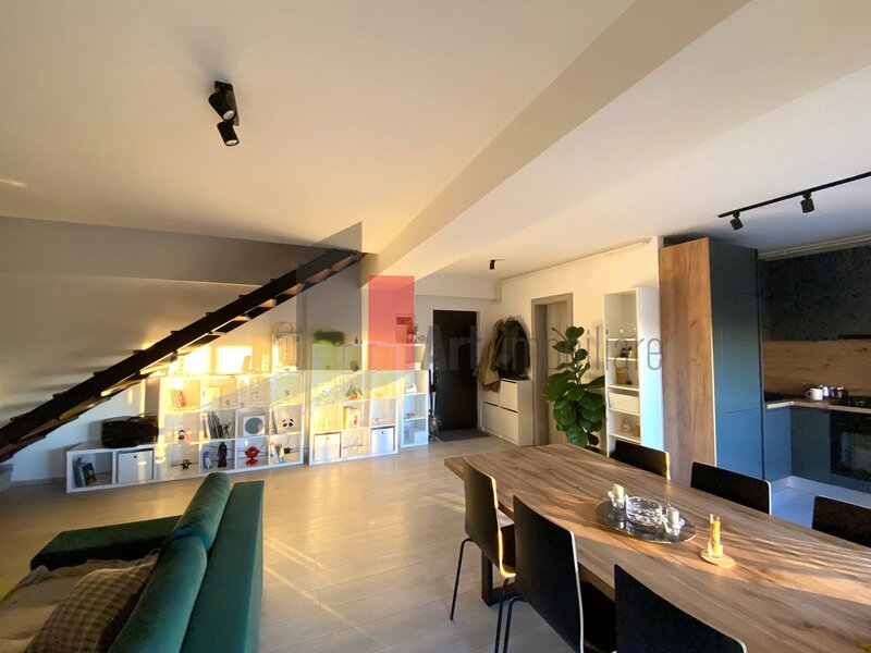 Popa Nan Apartament 3 camere tip Duplex - zona Calea Calarasilor